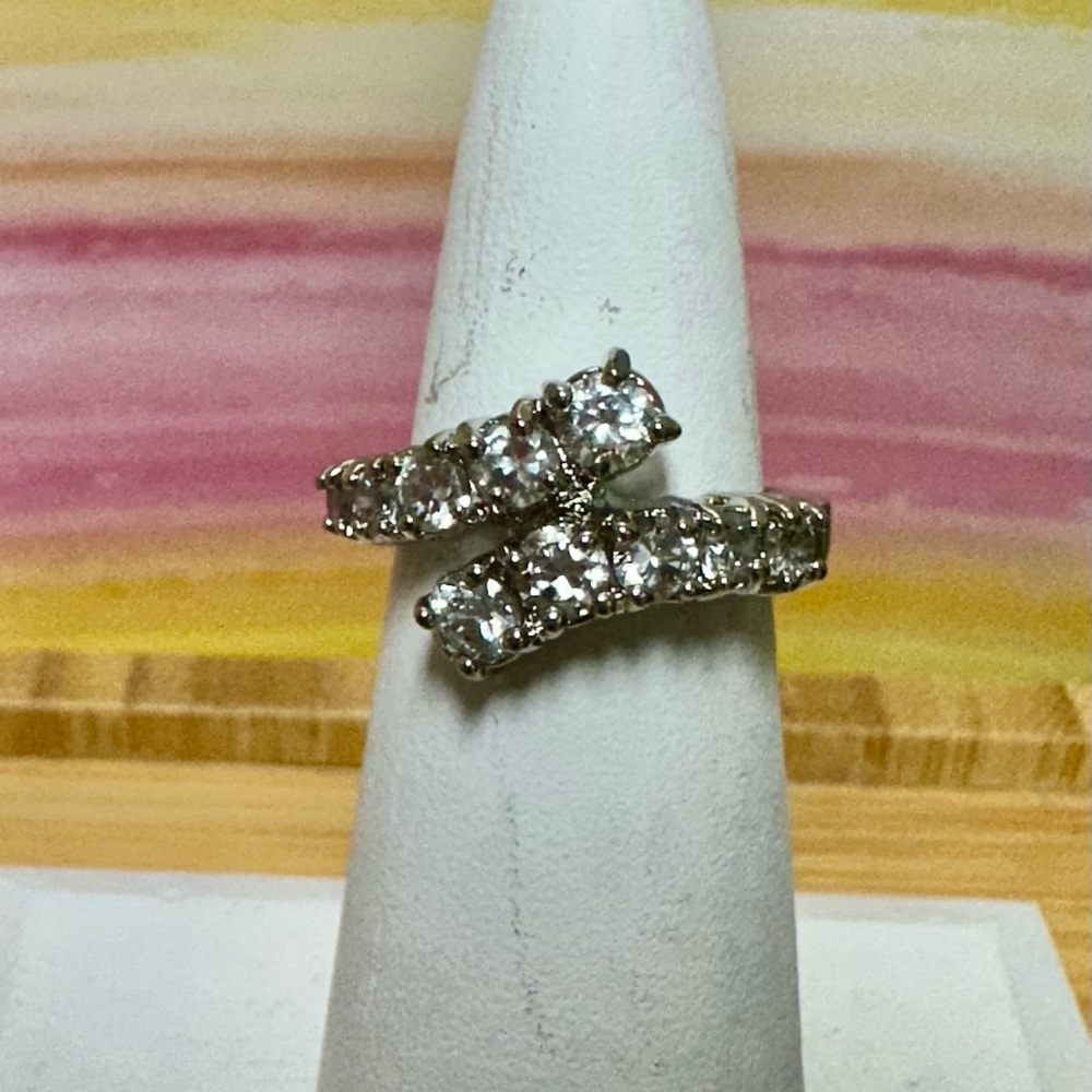 Rhinestone ring - Picture 2 of 5